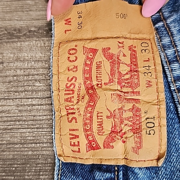 Levi's 501 XX Button Closure Jeans - Picture 9 of 11